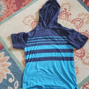 Short sleeve hooded tee